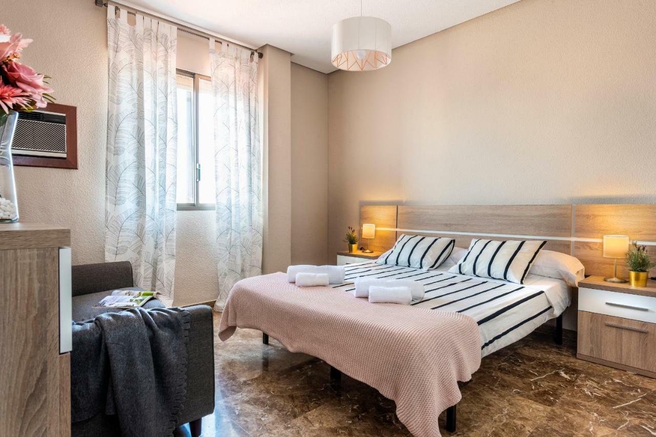 Hsh Suites Republica Seville Ngoại thất bức ảnh